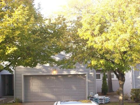 3532 Golfview Dr, Hazel Crest, IL 60429 photo 1