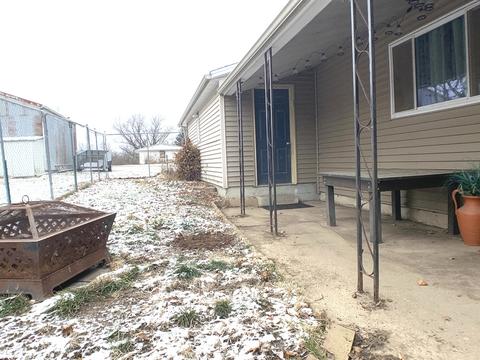 120 N Milwaukee St, Mark, IL 61340 photo 2