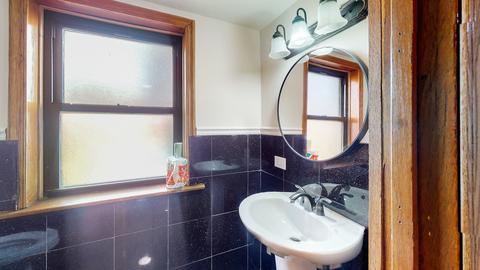 10643 S Perry Ave, Chicago, IL 60628 photo 13