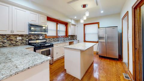 10643 S Perry Ave, Chicago, IL 60628 photo 18