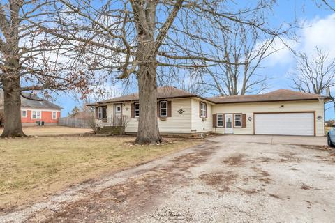 111 N Shelly Ave, Reddick, IL 60961 photo 2