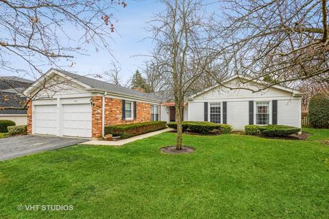 2030 Creekside Dr, Wheaton, IL 60189 photo 1