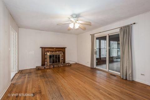 2030 Creekside Dr, Wheaton, IL 60189 photo 13
