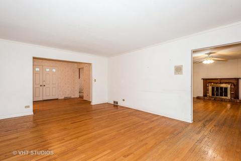 2030 Creekside Dr, Wheaton, IL 60189 photo 12