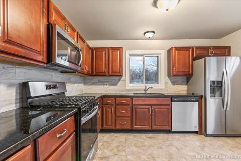 308 Jackson St, Park Forest, IL 60466 photo 4