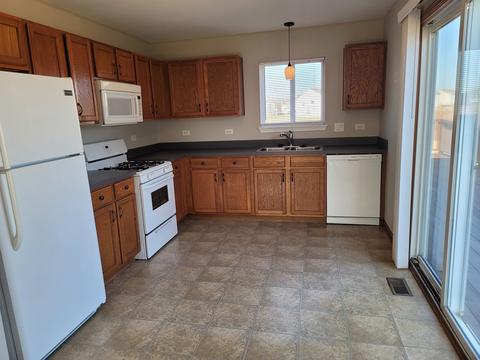 618 Ramsden Rd, Plano, IL 60545 photo 2