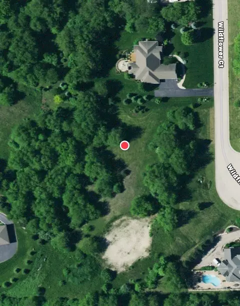 7009 Wildflower Ct, Spring Grove, IL 60081