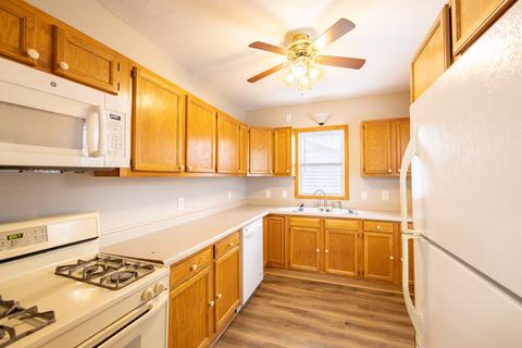 354 S May Ave, Kankakee, IL 60901 photo 3