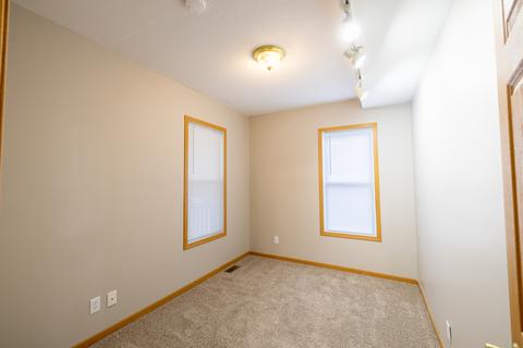 354 S May Ave, Kankakee, IL 60901 photo 8