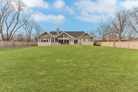 3985 Maple Ave, Northbrook, IL 60062 photo 4