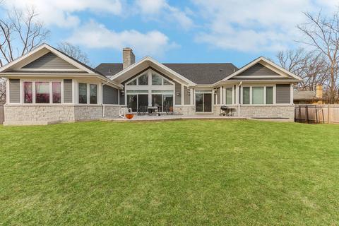 3985 Maple Ave, Northbrook, IL 60062 photo 3