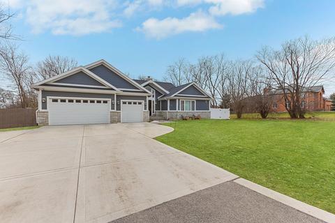 3985 Maple Ave, Northbrook, IL 60062 photo 2