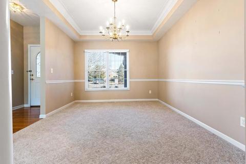 13 Arbor Ct, Bloomington, IL 61704 photo 9