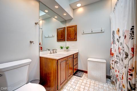 492 Kent Rd, Riverside, IL 60546 photo 15