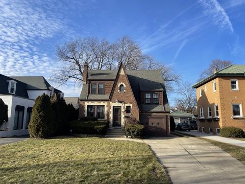 492 Kent Rd, Riverside, IL 60546 photo 2