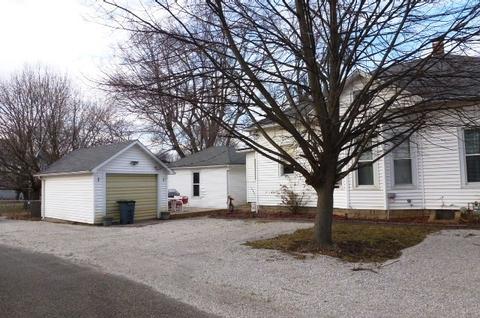 619 Bloomington St, Dewitt, IL 61735 photo 25
