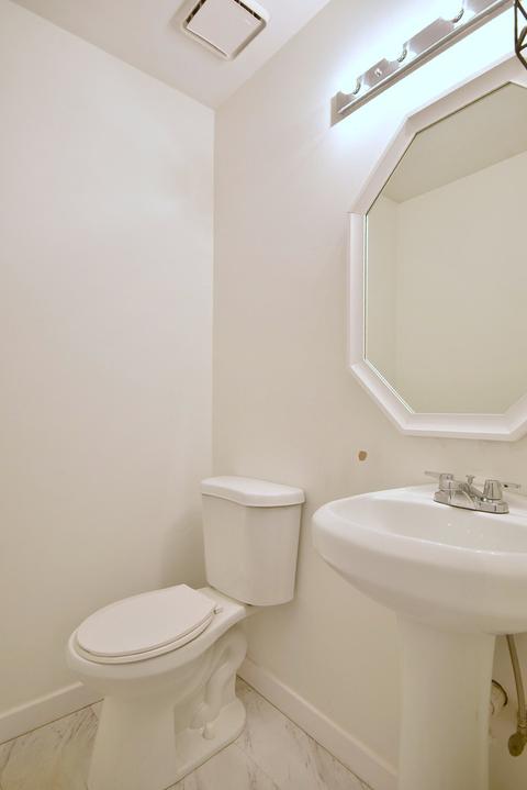 1045 Chelsea Dr, Bartlett, IL 60103 photo 20