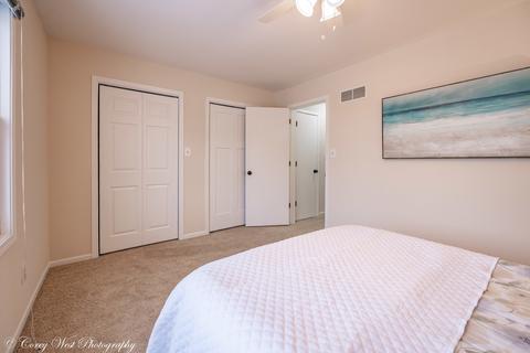 202 Chamberlain Dr, Dekalb, IL 60115 photo 18