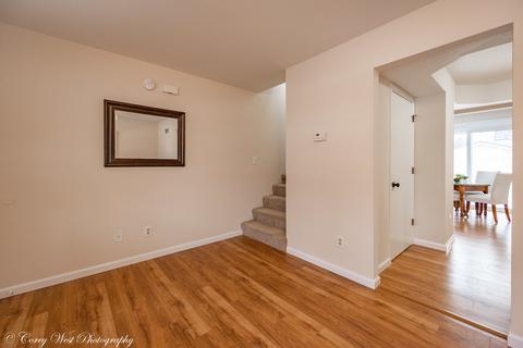 202 Chamberlain Dr, Dekalb, IL 60115 photo 5