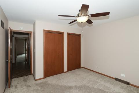 1680 Pebble Beach Dr, Hoffman Estates, IL 60169 photo 22