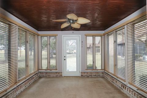 1680 Pebble Beach Dr, Hoffman Estates, IL 60169 photo 11