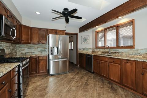 1680 Pebble Beach Dr, Hoffman Estates, IL 60169 photo 16