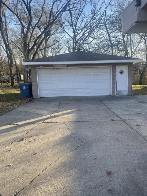 314 Shore Dr, Harvey, IL 60426 photo 4