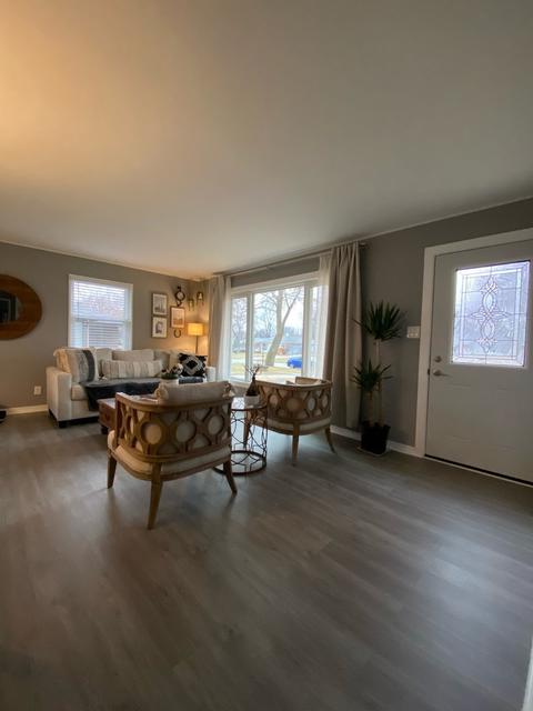 3005 Thrush Ln, Rolling Meadows, IL 60008 photo 2