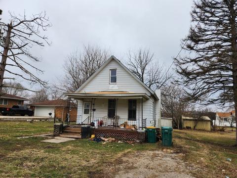 910 Painter St, Streator, IL 61364 photo 1