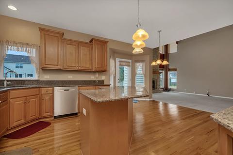 418 Hackney Ln, Oswego, IL 60543 photo 8