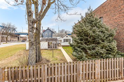 13307 Olde Western Ave, Blue Island, IL 60406