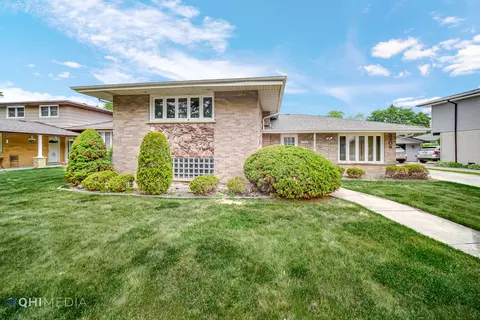 5308 Stony Creek Dr, Oak Lawn, IL 60453
