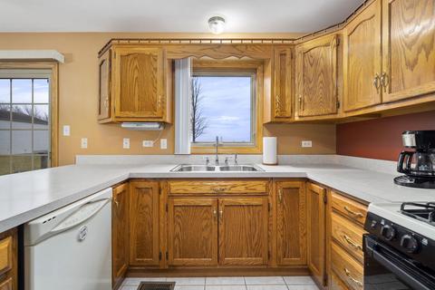 515 E Corning Rd, Beecher, IL 60401 photo 9