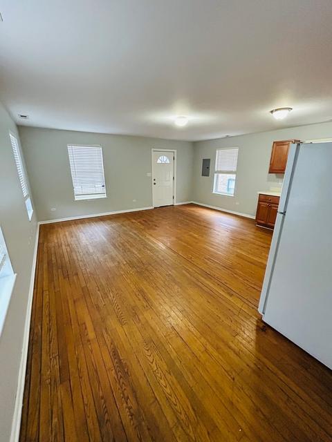 2830 E 77th Pl, Chicago, IL 60649 photo 5