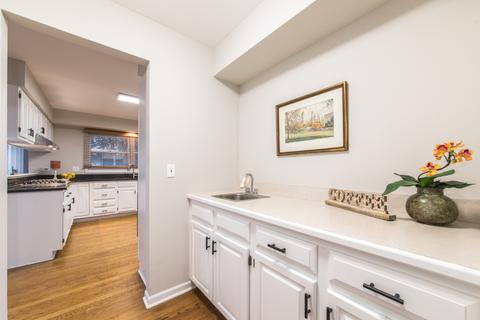 915 Harmon Blvd, Hoffman Estates, IL 60169 photo 16