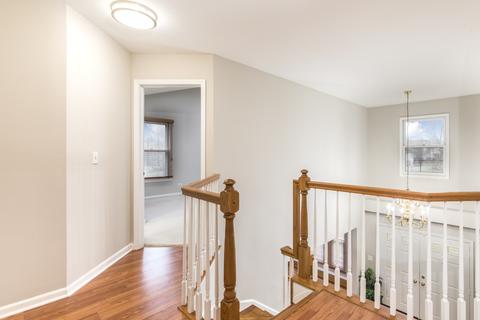 915 Harmon Blvd, Hoffman Estates, IL 60169 photo 19