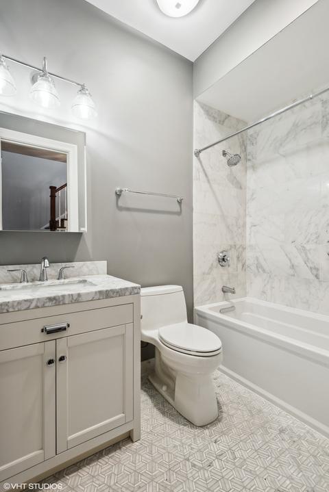 22 E Division St #2, Chicago, IL 60610 photo 36