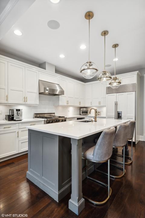 22 E Division St #2, Chicago, IL 60610 photo 12