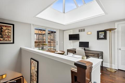 22 E Division St #2, Chicago, IL 60610 photo 35