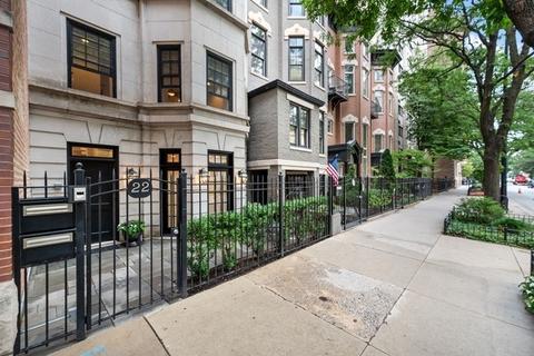 22 E Division St #2, Chicago, IL 60610 photo 2