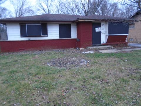 2819 Oxford Dr, Markham, IL 60428 photo 1