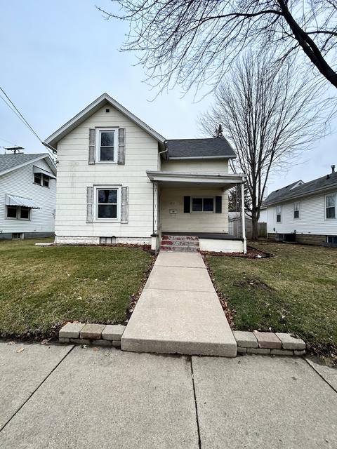 810 E 5th St, Sterling, IL 61081 photo 1