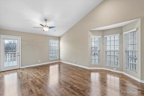 1013 Bentley Ln, Bartlett, IL 60103 photo 2
