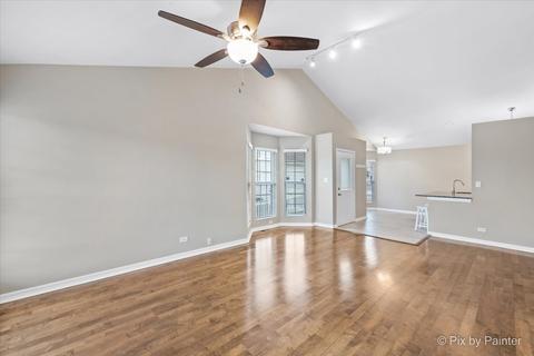 1013 Bentley Ln, Bartlett, IL 60103 photo 4