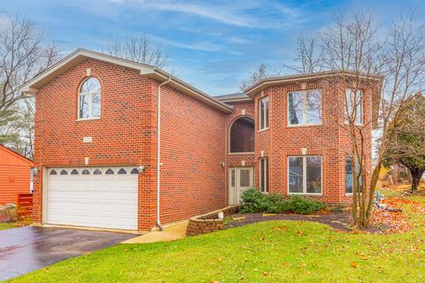 4822 Pershing Ave, Downers Grove, IL 60515