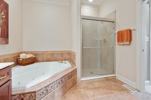 1755 Rizzi Ln, Bartlett, IL 60103 photo 24