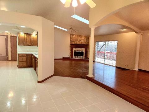 1311 Merrill Ave, Algonquin, IL 60102 photo 2