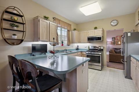 2122 Sanborn Cir, Plainfield, IL 60586 photo 8