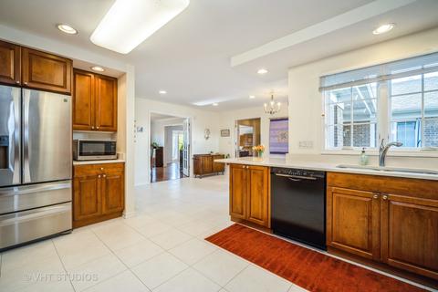 3625 Bernay Dr, Northbrook, IL 60062 photo 8