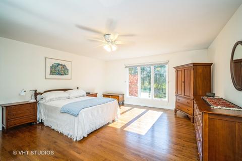 3625 Bernay Dr, Northbrook, IL 60062 photo 12